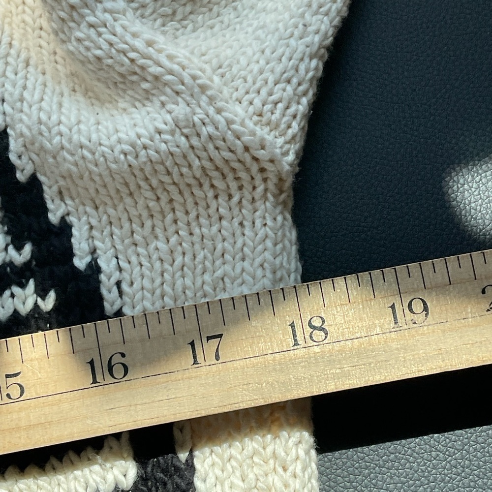Kismet‎ Cardigan Sweater Cream Grey Hooded Knit Long Zip Aztec Southwest Size XS - Picture 6 of 7